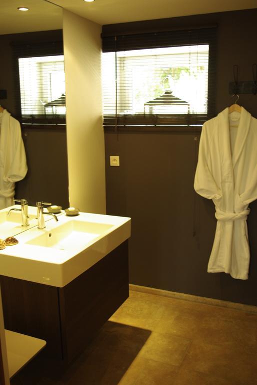 Les Chambres De L'Oustalet, Chambres D'Hotes Et Restaurant Etoile Gigondas Zimmer foto